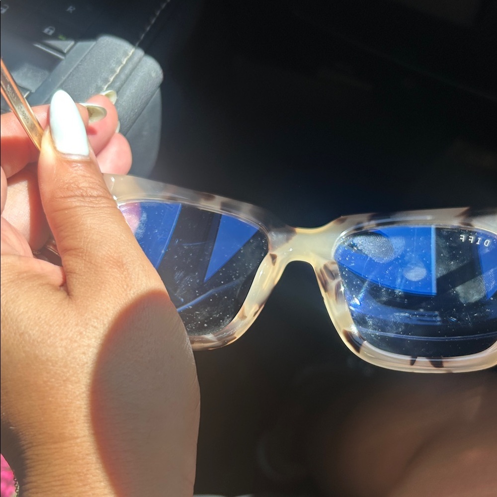 Diff Eyewear Stylish Tortoiseshell Glasses - image 7